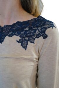 intimo-ortopedia-abbiati-Pigiama-Donna-Beige-con-Pizzo-Blu-Paladini-7