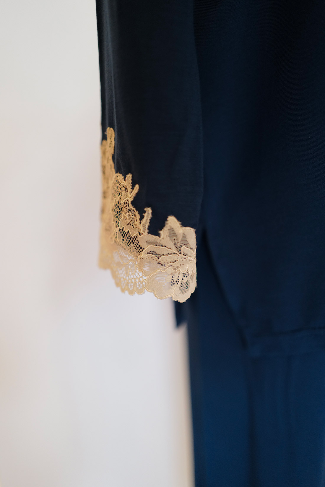 intimo-ortopedia-abbiati-Pigiama-da-Donna-Girocollo-Blu-Pizzo-Paladini-2 intimo-ortopedia-abbiati-Pigiama-da-Donna-Girocollo-Blu-Pizzo-Paladini-2