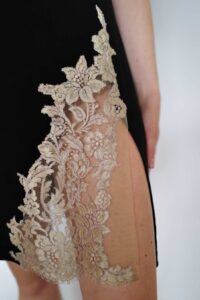 intimo-ortopedia-abbiati-Camicia-da-notte-Corta-Modal-Nera-Pizzo-Beige-Paladini-2