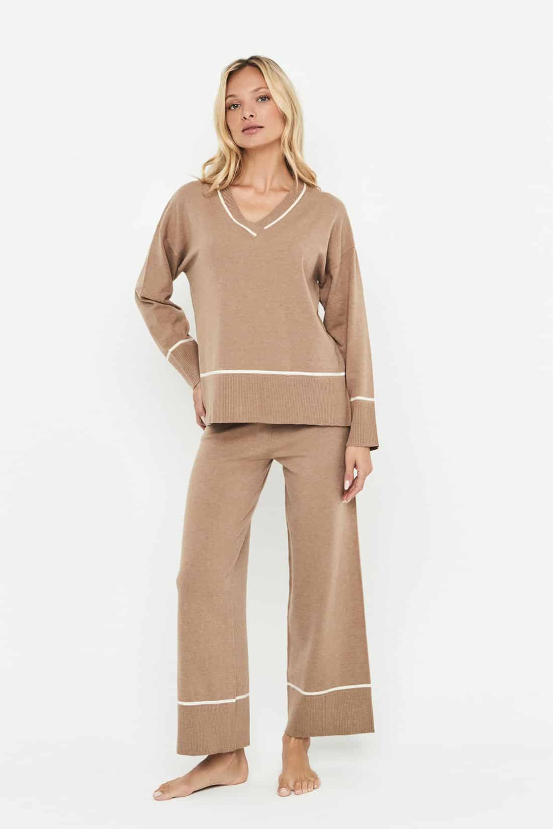 intimo-ortopedia-abbiati-Tuta-Donna-in-Maglia-Cammello-Selmark-P12255-0 intimo-ortopedia-abbiati-Tuta-Donna-in-Maglia-Cammello-Selmark-P12255-0